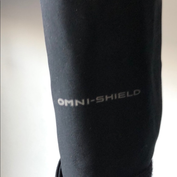 Columbia Titanium Shell Jacket w/ hood - Picture 5 of 7